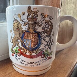 Silver Jubilee commemorative mug